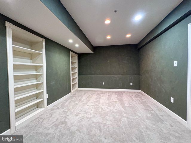 608 PLEASANT DR, Rockville, MD 20850