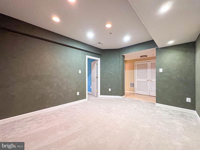608 PLEASANT DR, Rockville, MD 20850