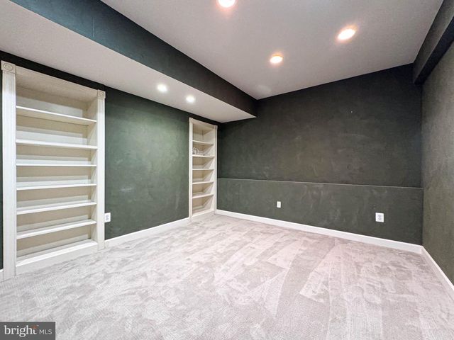 608 PLEASANT DR, Rockville, MD 20850