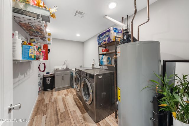 436 Applegate Avenue, Toms River, NJ 08757