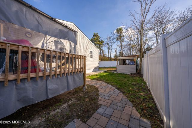 436 Applegate Avenue, Toms River, NJ 08757