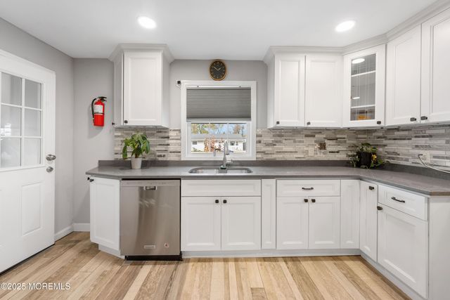 436 Applegate Avenue, Toms River, NJ 08757