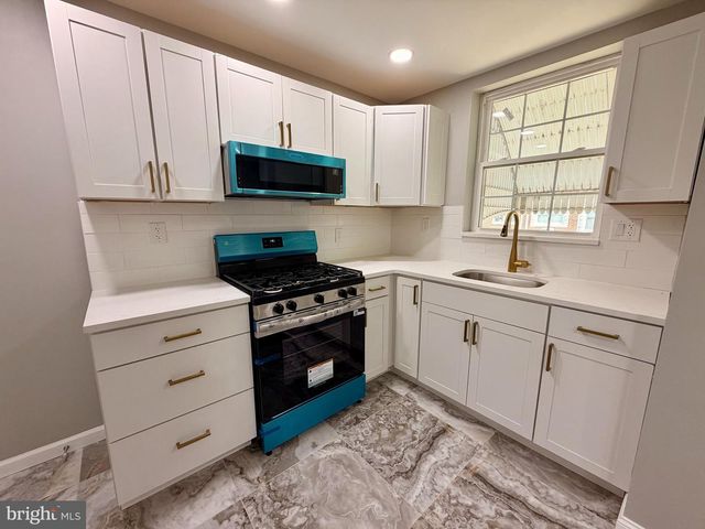 3941 K ST, Philadelphia, PA 19124