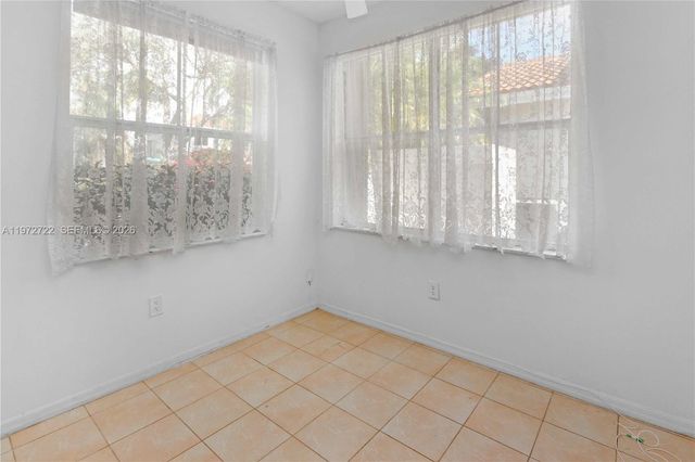 1521 Seagrape Way, Hollywood, FL 33019