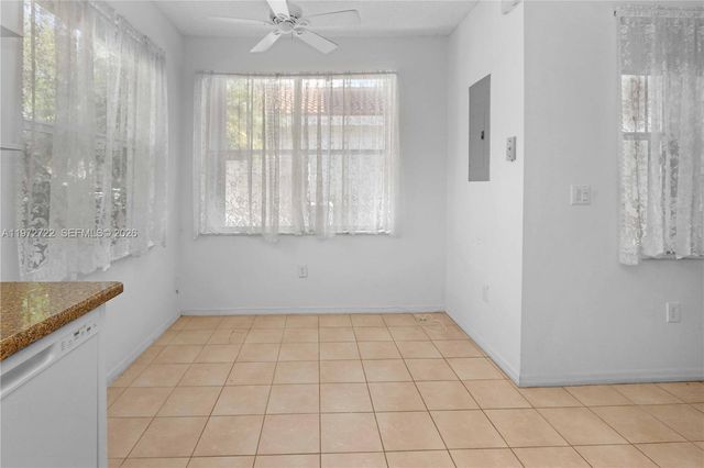 1521 Seagrape Way, Hollywood, FL 33019