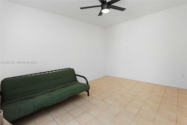 1521 Seagrape Way, Hollywood, FL 33019