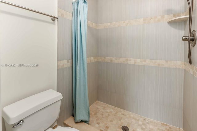 1521 Seagrape Way, Hollywood, FL 33019