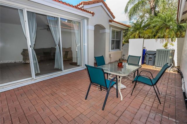 1521 Seagrape Way, Hollywood, FL 33019