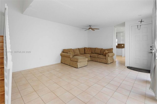1521 Seagrape Way, Hollywood, FL 33019