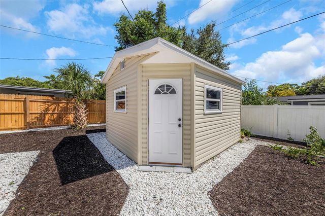 6200 EMERALD DRIVE, New Port Richey, FL 34653