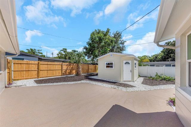 6200 EMERALD DRIVE, New Port Richey, FL 34653