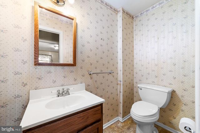 824 UPTON WAY, Somerdale, NJ 08083