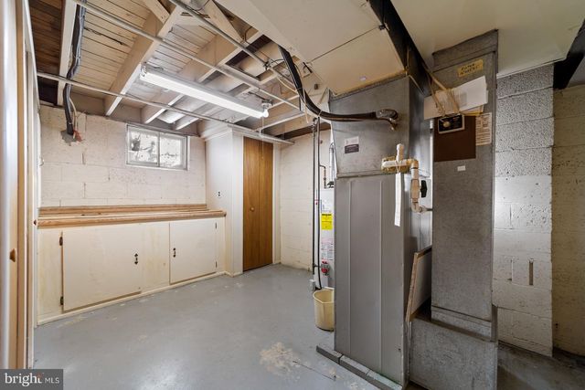 824 UPTON WAY, Somerdale, NJ 08083