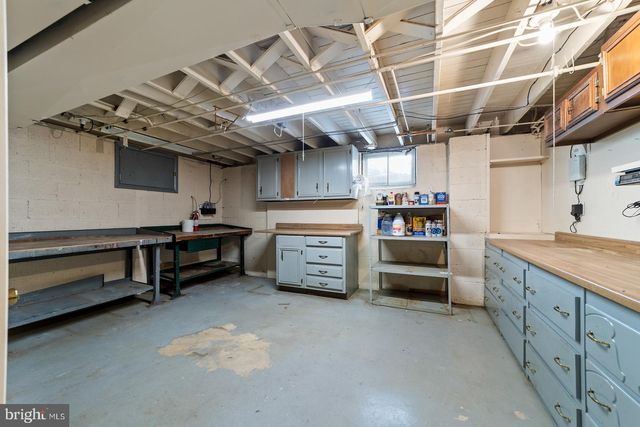 824 UPTON WAY, Somerdale, NJ 08083