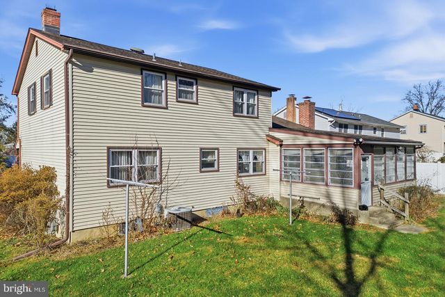 824 UPTON WAY, Somerdale, NJ 08083