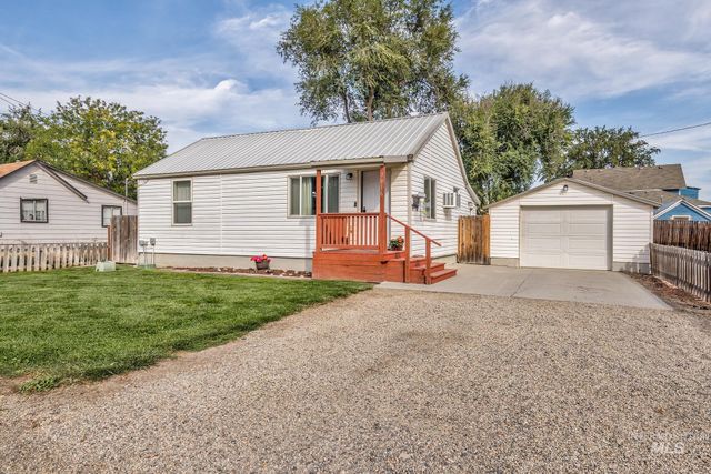 1016 N 5th St, Payette, ID 83661 property photo