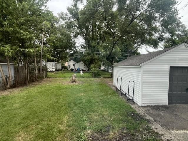7251 Yacht Avenue, Warren, MI 48091