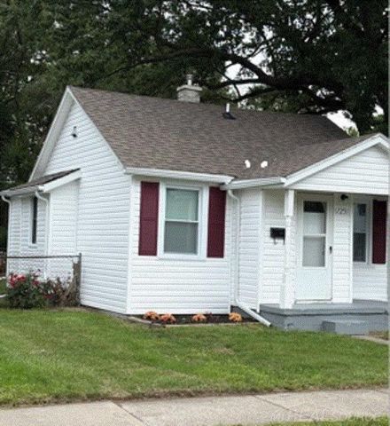 7251 Yacht Avenue, Warren, MI 48091
