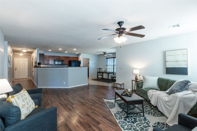 25057 S Roselake Drive, Claremore, OK 74019