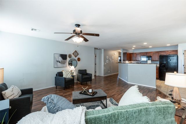 25057 S Roselake Drive, Claremore, OK 74019