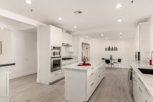 10662 E CAROL Avenue, Scottsdale, AZ 85258