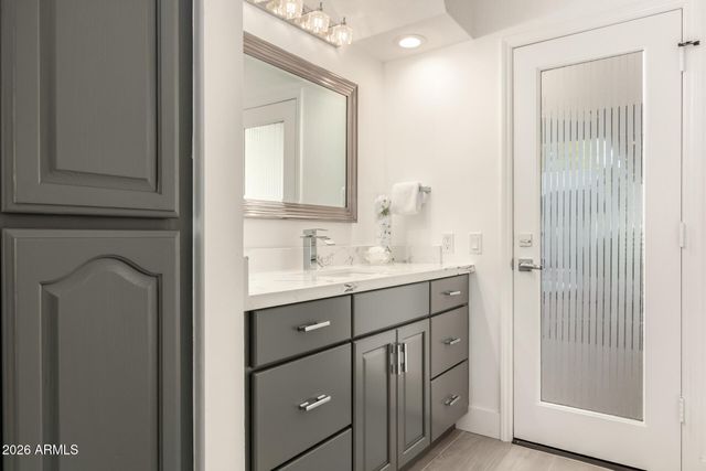 10662 E CAROL Avenue, Scottsdale, AZ 85258