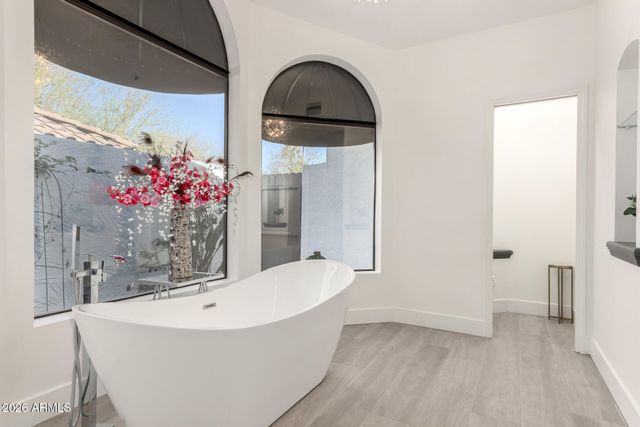 10662 E CAROL Avenue, Scottsdale, AZ 85258