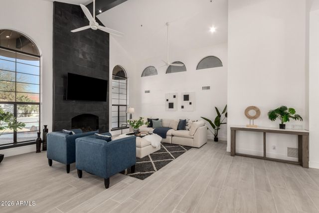 10662 E CAROL Avenue, Scottsdale, AZ 85258