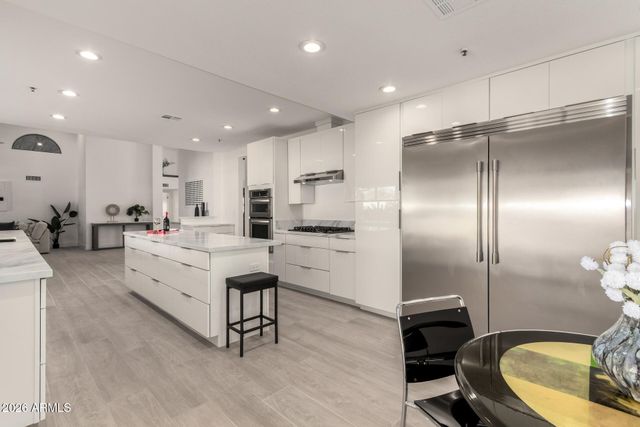 10662 E CAROL Avenue, Scottsdale, AZ 85258