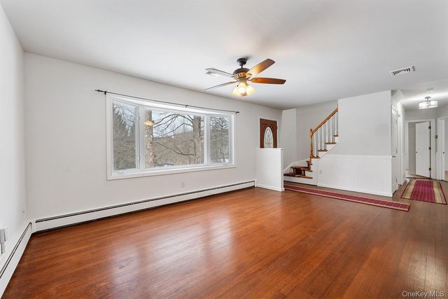 18 Steiner Drive, Mahopac, NY 10541