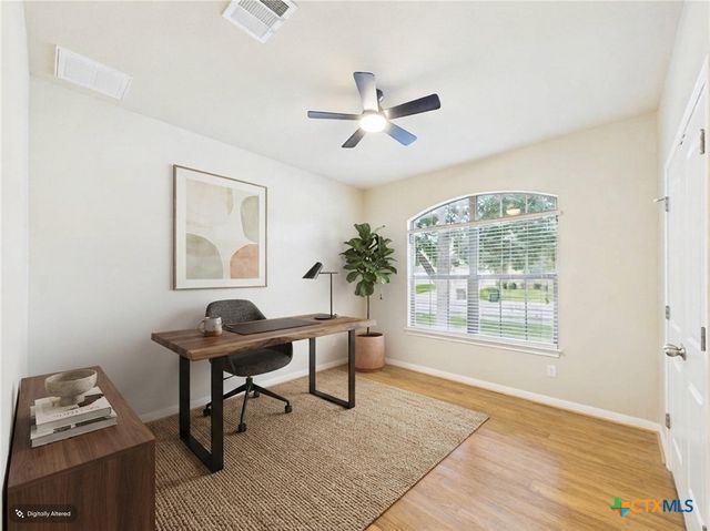 1070 Sussex Way, Round Rock, TX 78665