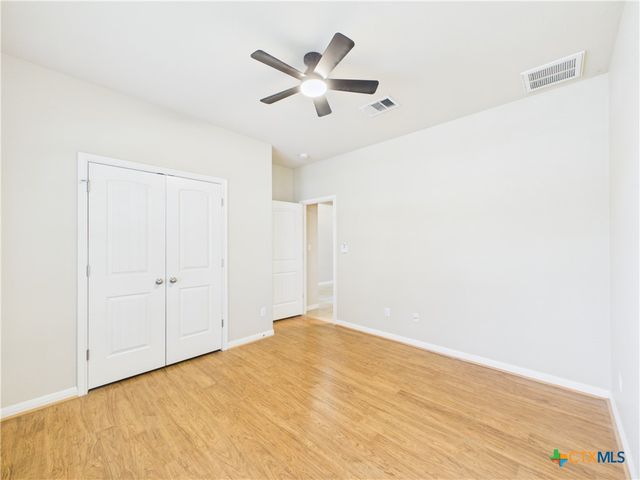 1070 Sussex Way, Round Rock, TX 78665
