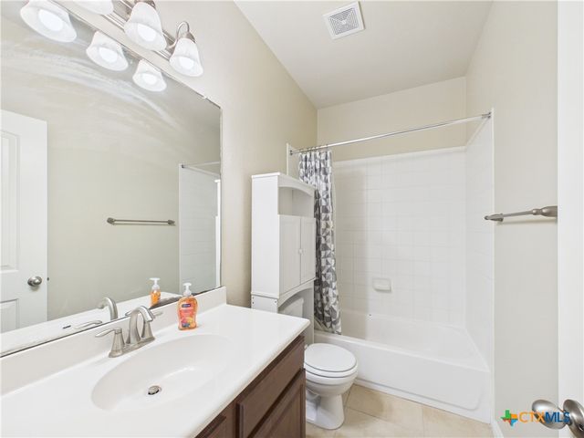 1070 Sussex Way, Round Rock, TX 78665