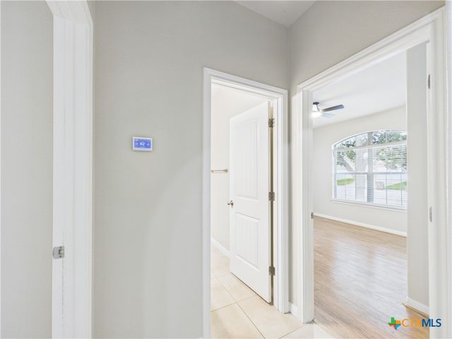 1070 Sussex Way, Round Rock, TX 78665