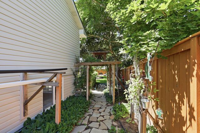 5910 S Julia Ct, Spokane, WA 99223