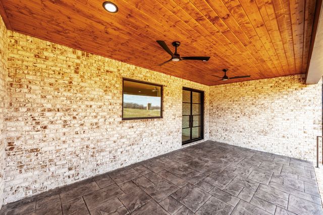 408 Halltown Rd, Portland, TN 37148