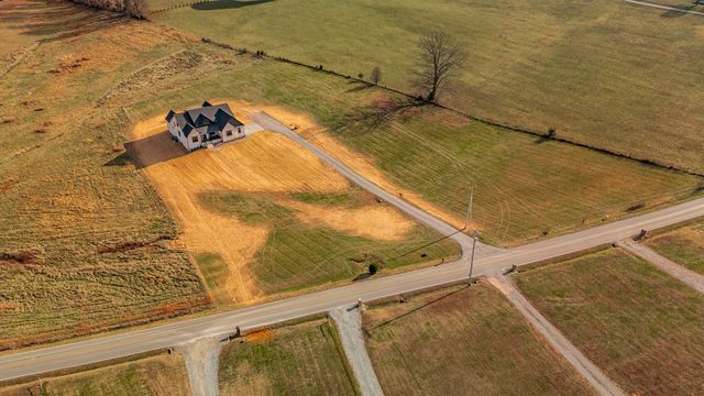 408 Halltown Rd, Portland, TN 37148