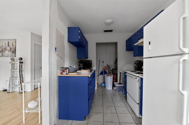 2628 SW 31ST PLACE, Gainesville, FL 32608