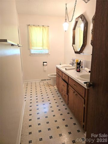 1603 Caromar Place NW, Concord, NC 28027