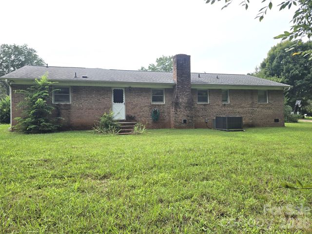 1603 Caromar Place NW, Concord, NC 28027