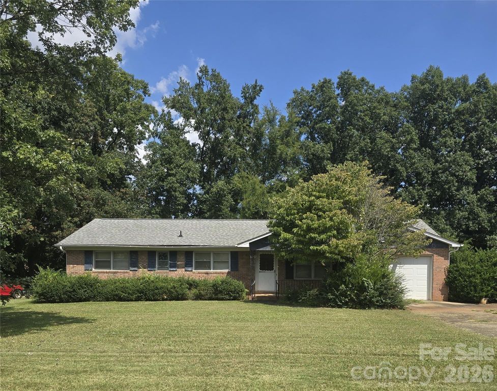 1603 Caromar Place NW, Concord, NC 28027