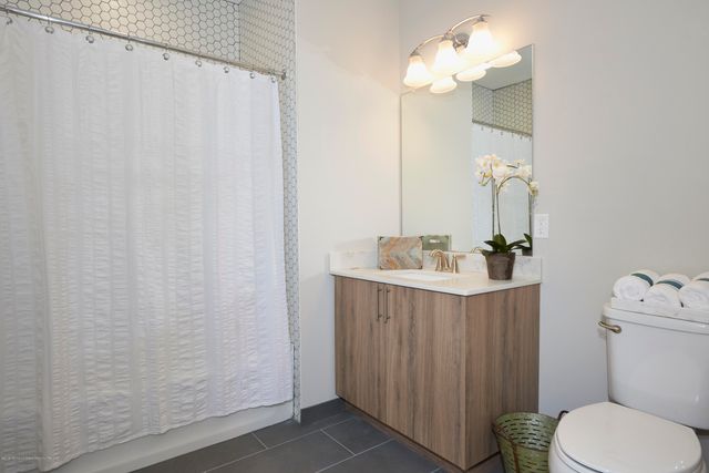 92 Drs James Parker Boulevard 204, Red Bank, NJ 07701