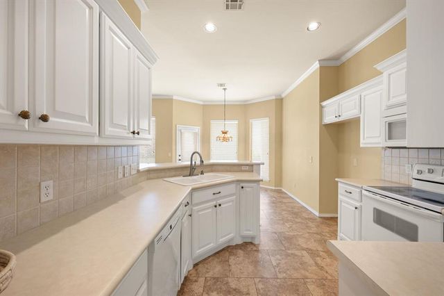 2805 NW 168th Street, Edmond, OK 73012