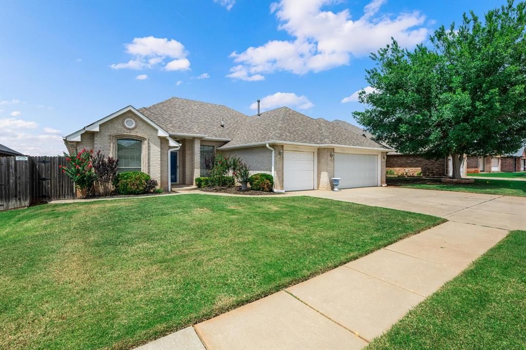 2805 NW 168th Street, Edmond, OK 73012
