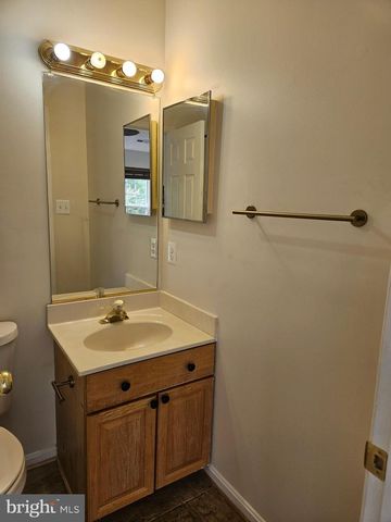 12800 CENTER PARK WAY, Upper Marlboro, MD 20772