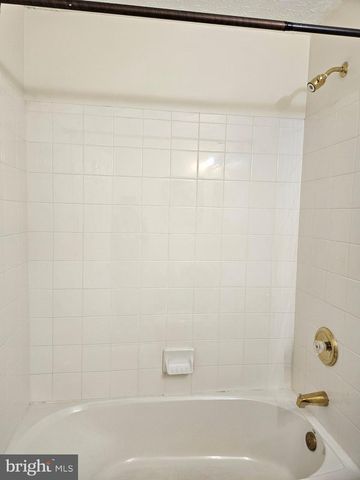 12800 CENTER PARK WAY, Upper Marlboro, MD 20772