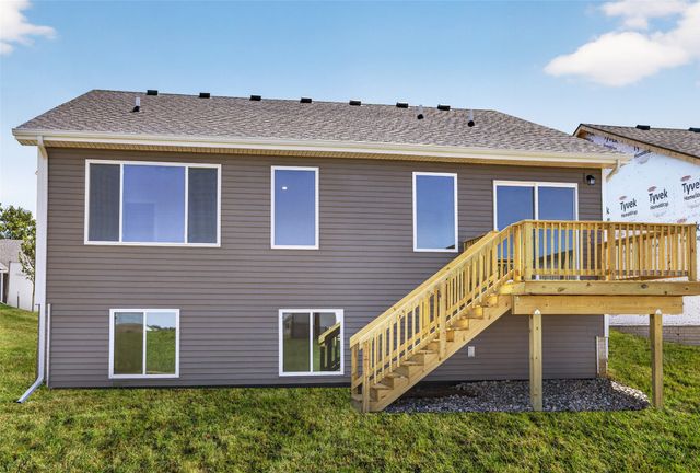 3007 Myron Street, Norwalk, IA 50211