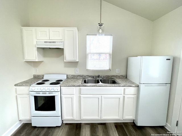 4810 John Victor, San Antonio, TX 78220