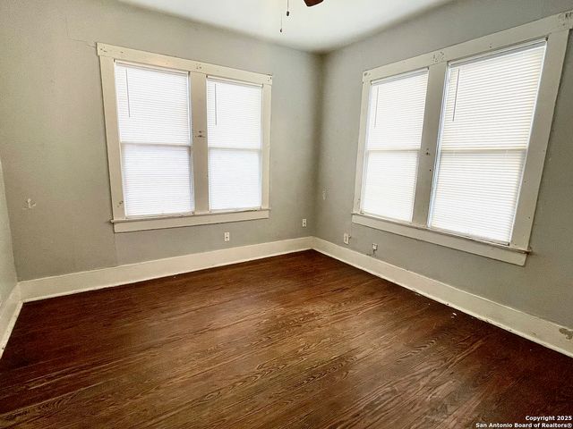 4810 John Victor, San Antonio, TX 78220