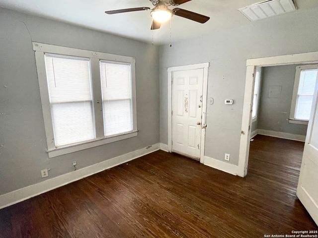 4810 John Victor, San Antonio, TX 78220